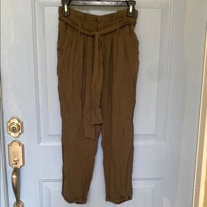 Loose Paper-bag Taupe Pants with Belt